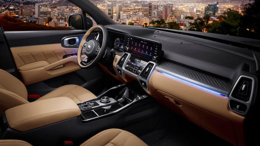 Первые официальные фото нового Kia Sorento