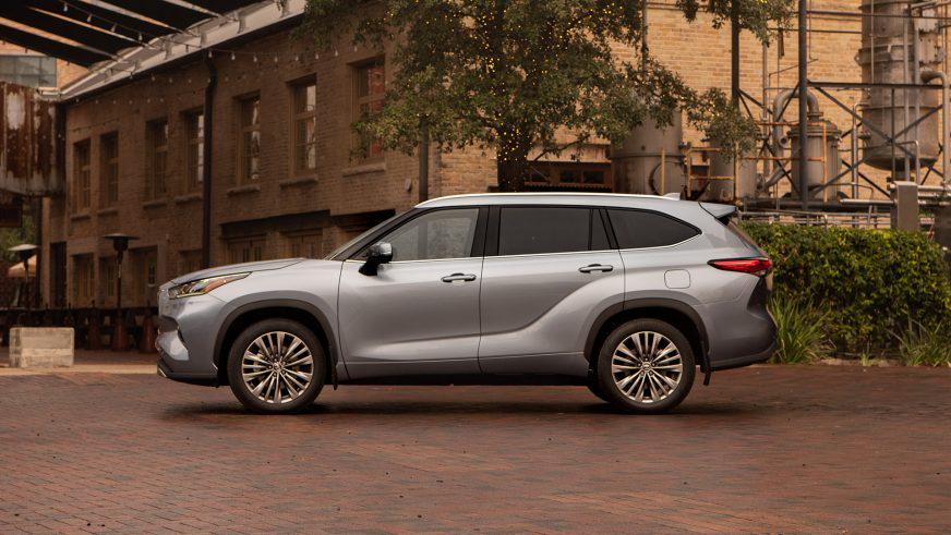 Новый Toyota Highlander получил документы в ЕАЭС