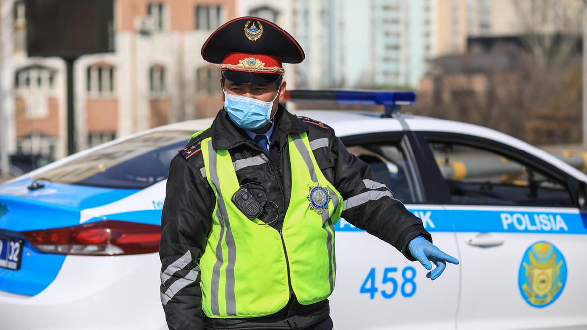 До 13 апреля продлили нерабочий режим в Алматы и Астане