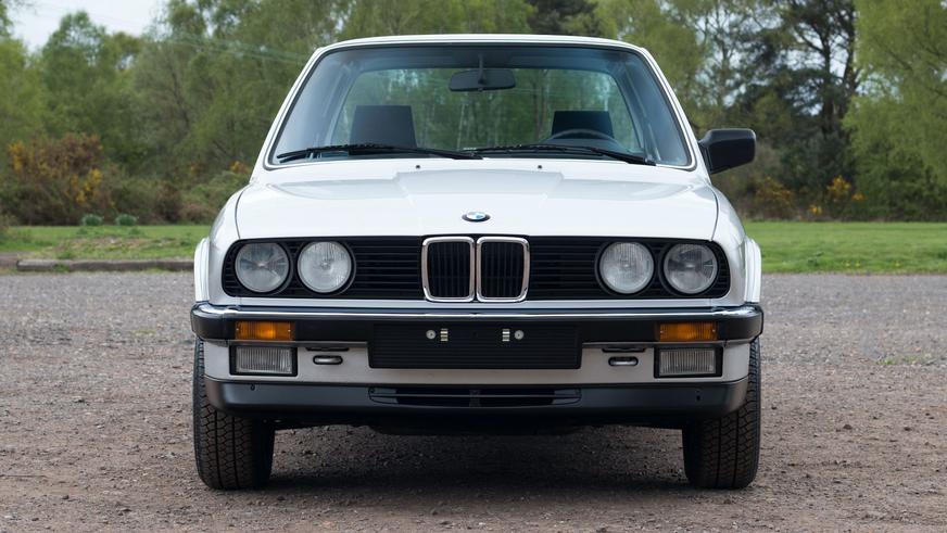 Почти 60 тысяч долларов просят за BMW E30