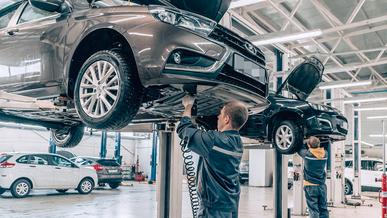 Автосервисам разрешили работать в Казахстане