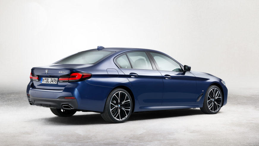 В Сеть утекли фото обновлённой BMW 5-й серии