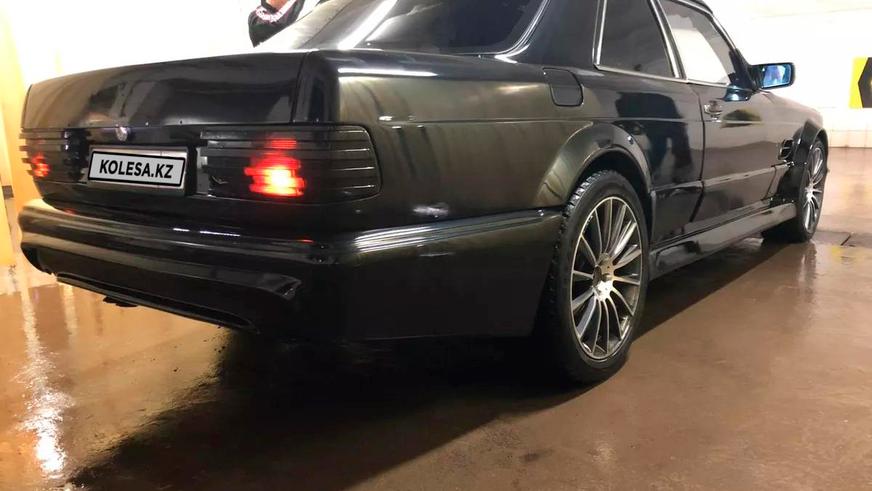 Седан Mercedes-Benz W126 превратили в купе
