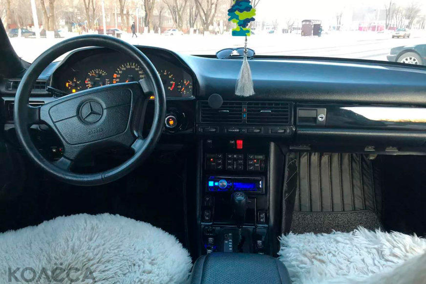 Седан Mercedes-Benz W126 превратили в купе