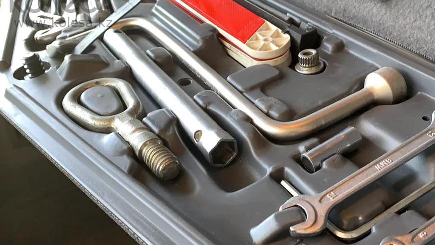 Самые дорогие BMW 7-й серии (Е38) на Kolesa.kz