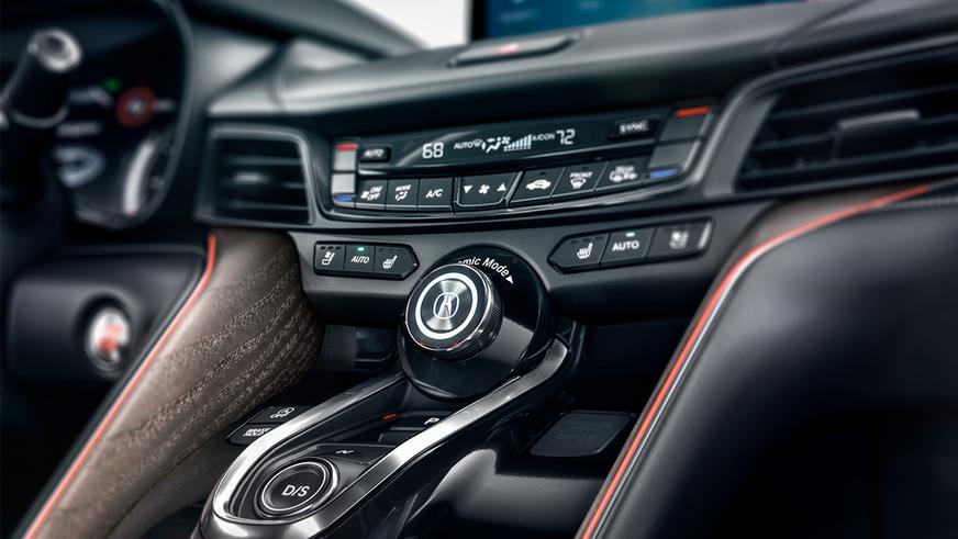 Acura TLX добавили эмоций и водить её будет приятнее