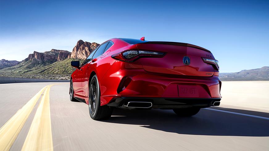 Acura TLX добавили эмоций и водить её будет приятнее