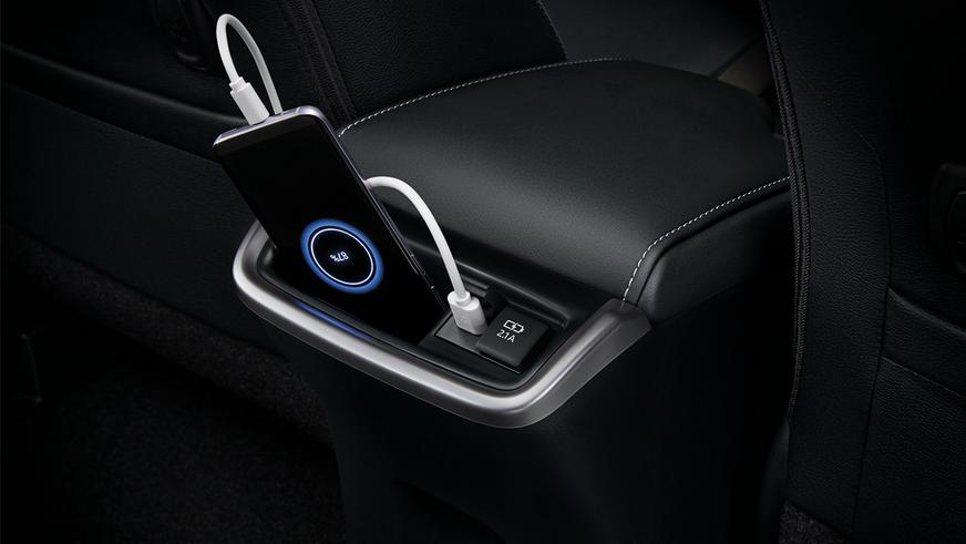 Вслед за Hilux показали обновлённый Toyota Fortuner