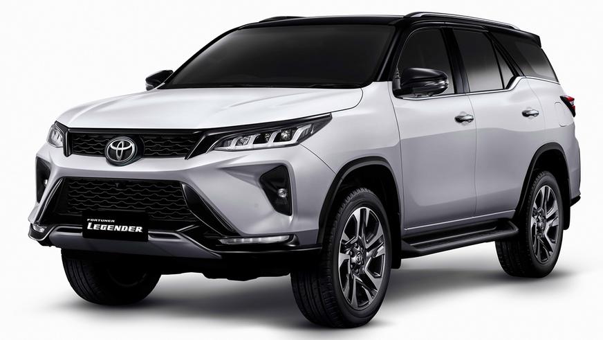 Вслед за Hilux показали обновлённый Toyota Fortuner