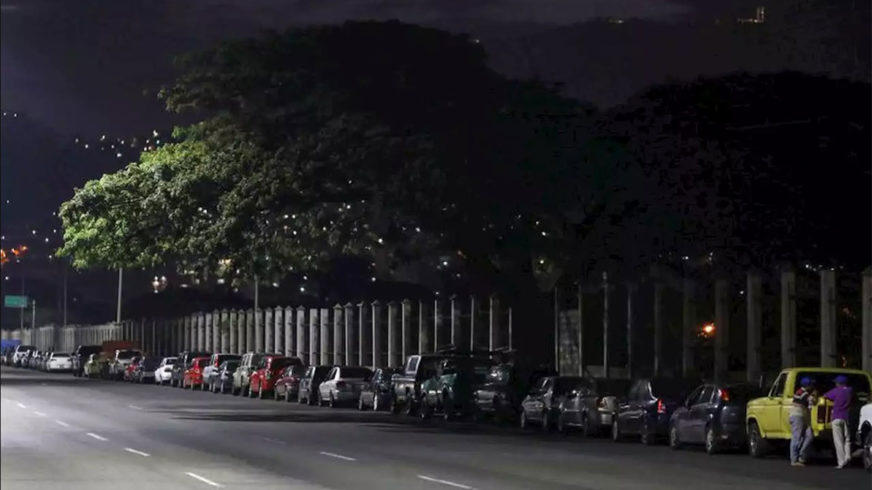 Не жди меня сегодня – я на заправке!