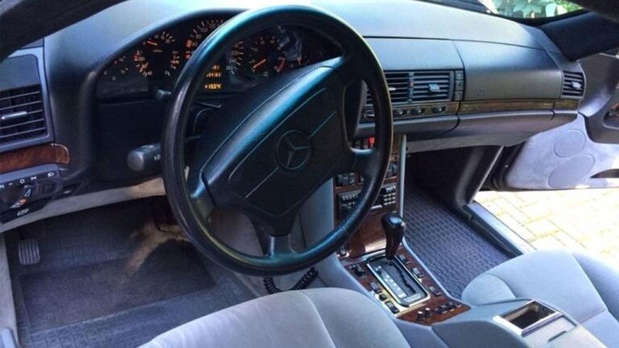 За «140-й» Mercedes-Benz Ельцина просят почти миллион долларов