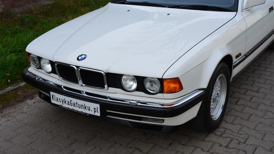 «Семёрка» BMW E32 простояла у дилера 23 года