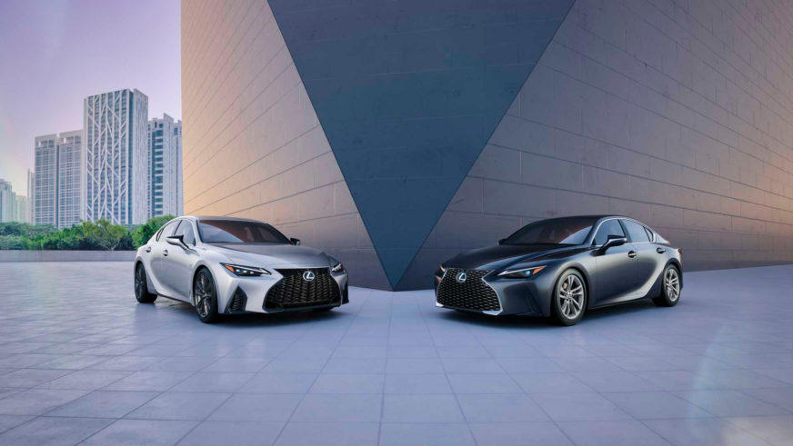 Lexus IS: рестайлинг вместо нового поколения