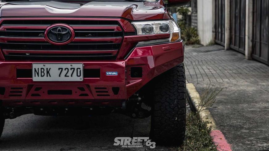 Toyota Land Cruiser для городских джунглей