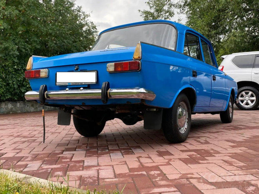 «Москвич-412» за 3.5 млн тенге продают в Караганде