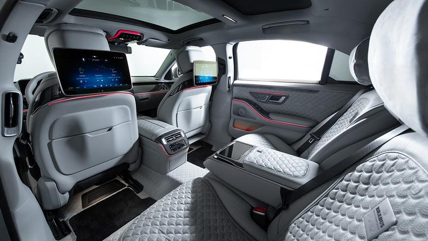 Монохромный Mercedes-Benz S-класса от Brabus: тысяча гибридных «лошадей»