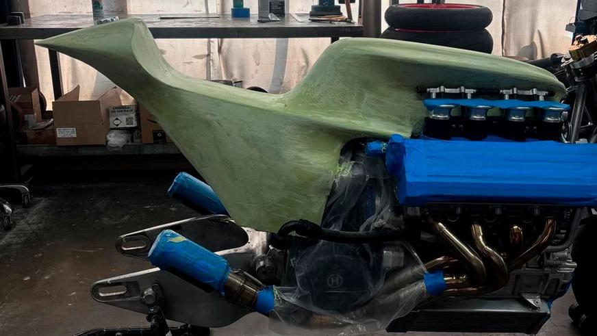 В США построили супербайк вокруг двигателя Ferrari