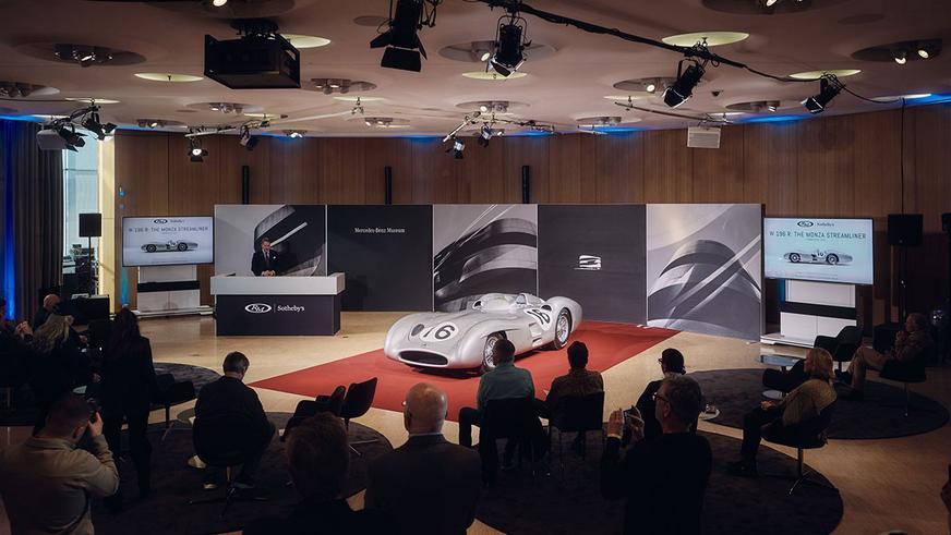 За рекордную сумму продали болид Формулы-1 Mercedes-Benz