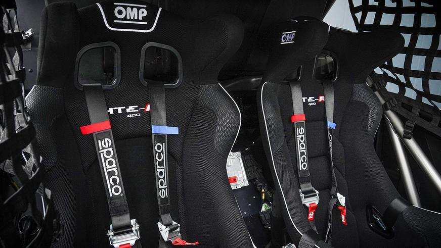 Казахстанский экипаж выступит в «Дакаре»