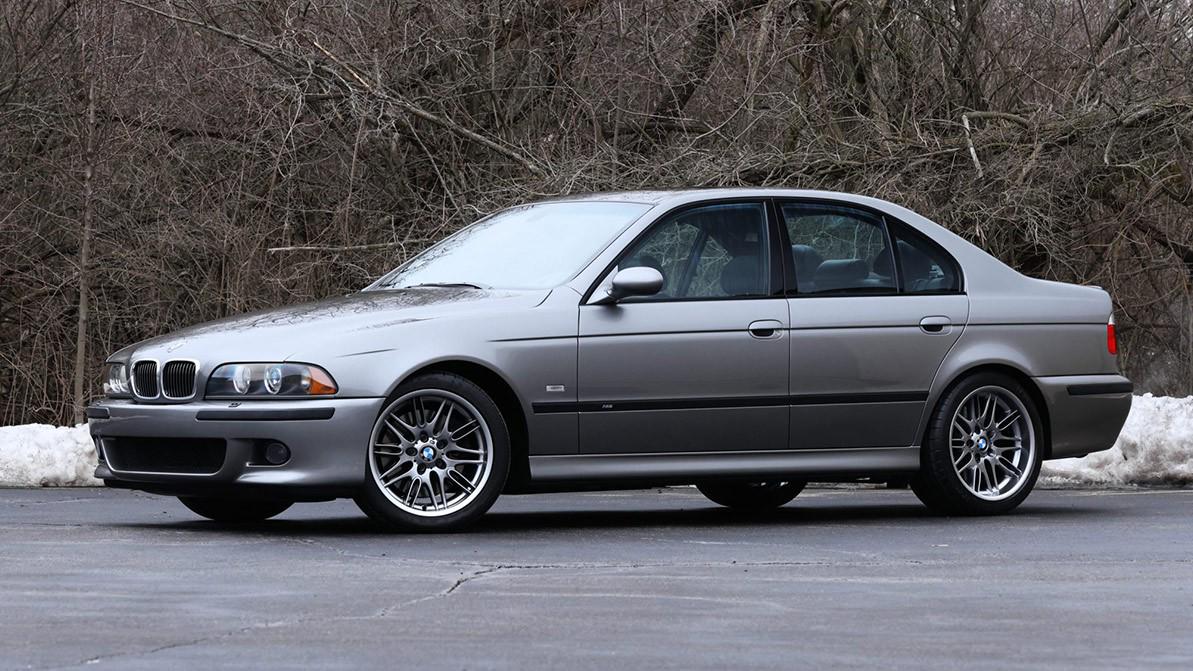 За BMW M5 (E39) готовы отдать более 100 000 долларов