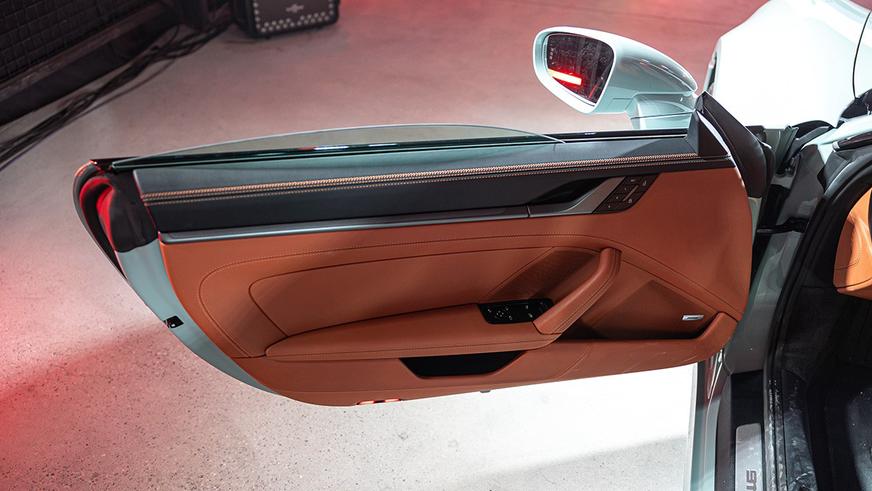 Обновлённый Porsche 911 прибыл в Казахстан