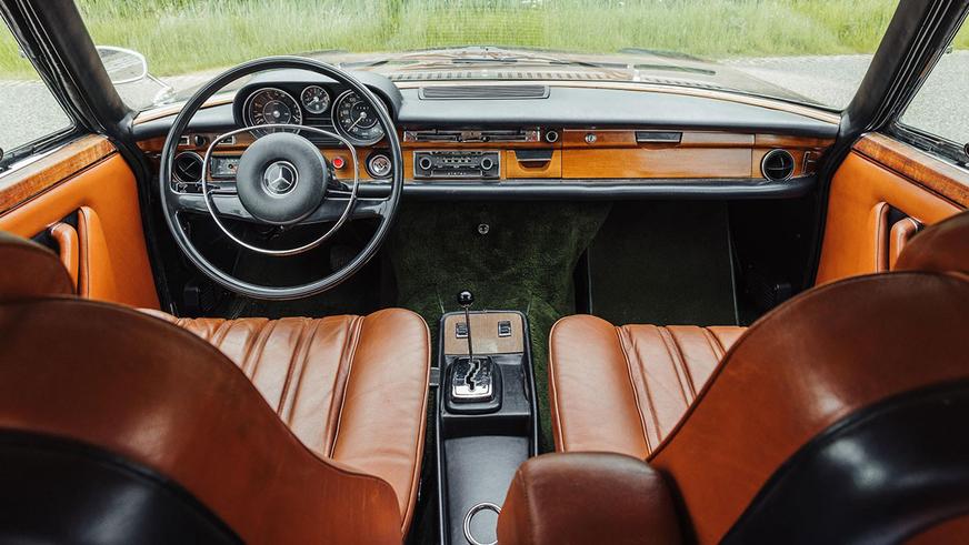 С молотка уйдёт уникальный двухдверный Mercedes-Benz 300 SEL