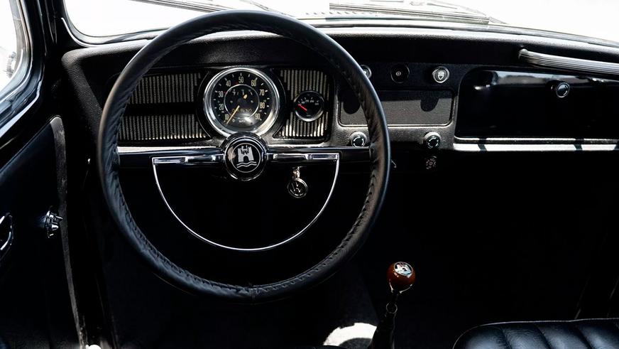 Лимузин VW Beetle по прозвищу Rollswagen пустят с молотка