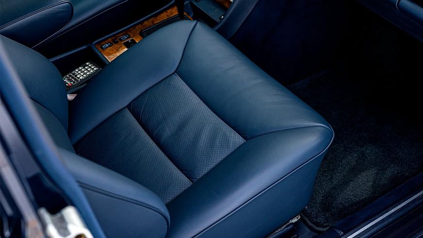 За 560 SEL (W126) c небольшим пробегом просят 20 млн тенге