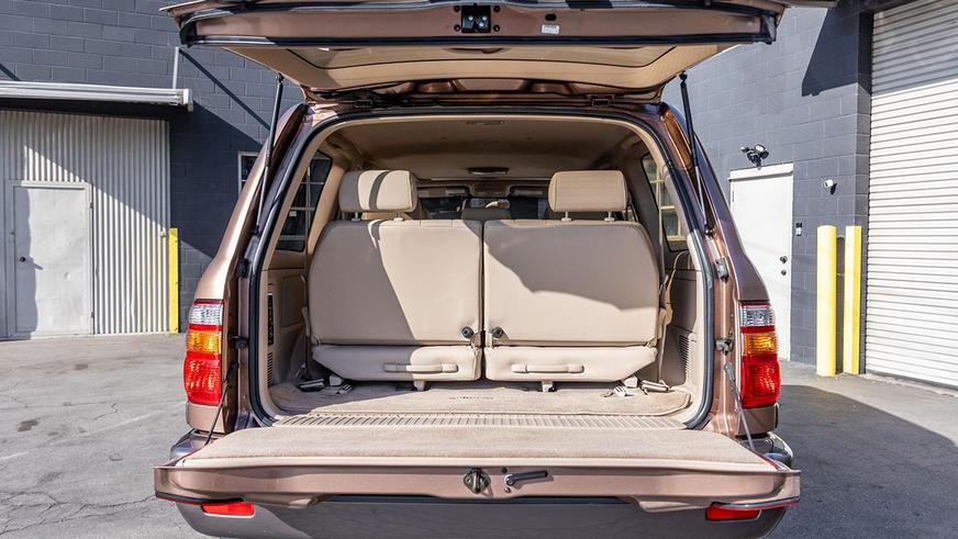 Во сколько оценят Land Cruiser 100 почти без пробега