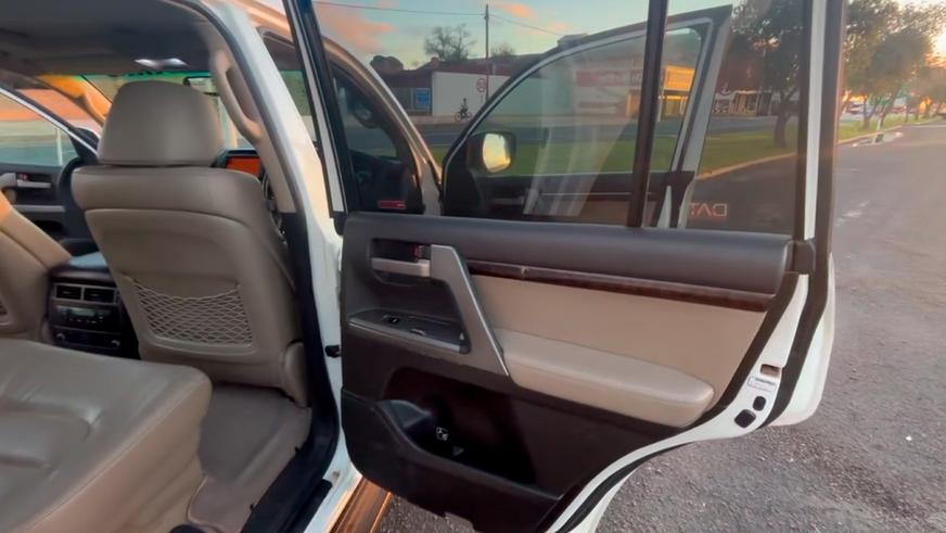 Кто рискнёт купить Land Cruiser&nbsp;200 с&nbsp;пробегом 1&nbsp;млн&nbsp;км?