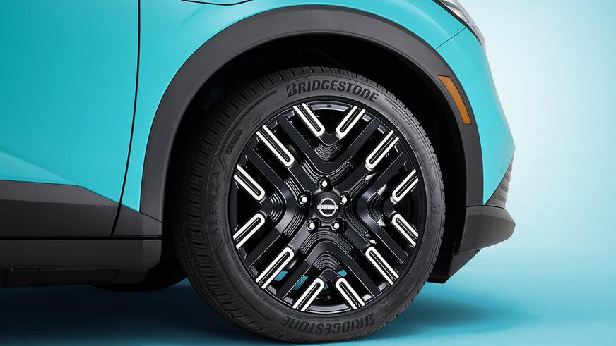 Nissan Leaf в третьем поколении стал кроссовером