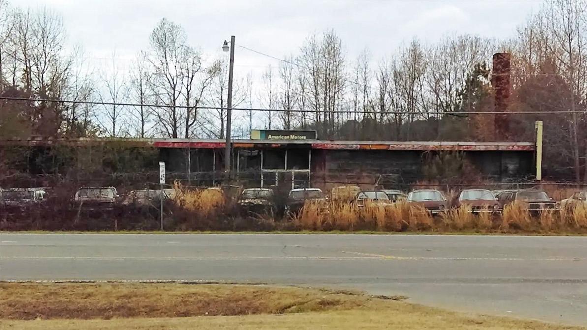 abandoned-dealership-1