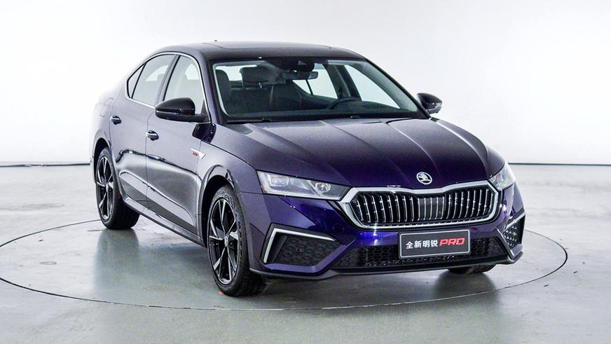 Škoda Octavia удлинилась