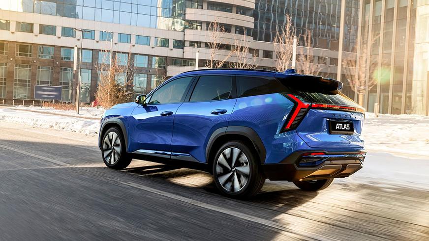В Казахстане вышел в продажи полноприводный Geely Atlas. Сколько стоит?