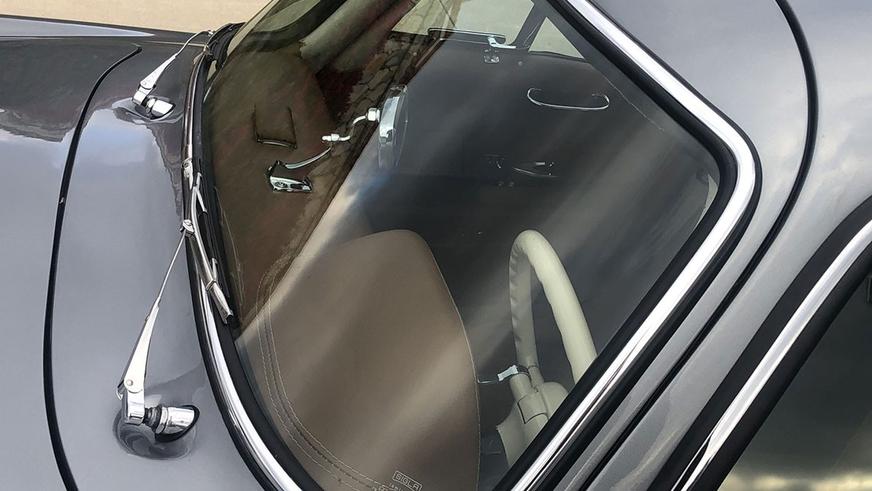 Mercedes-Benz SLK 320 превратили в 300 SL Gullwing