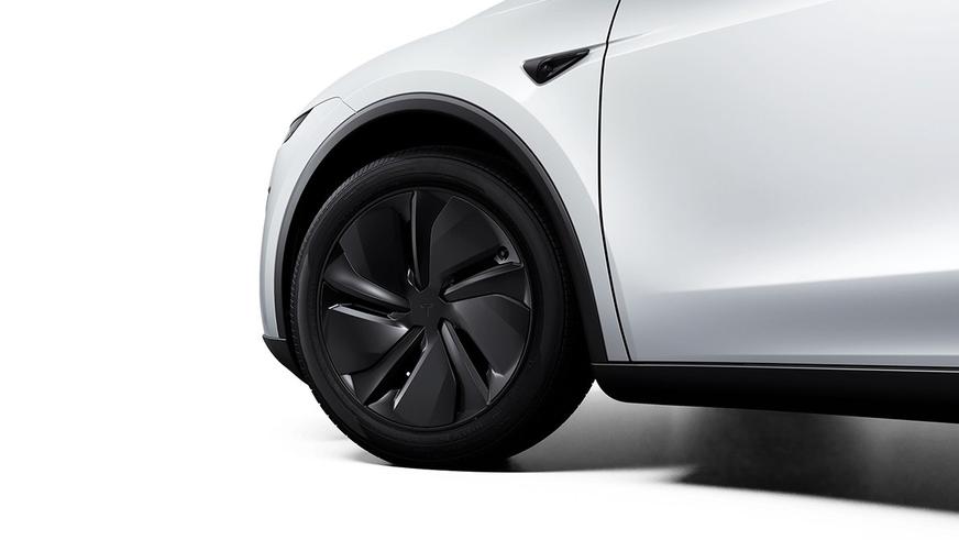 Tesla показала обновлённый Model Y Performance
