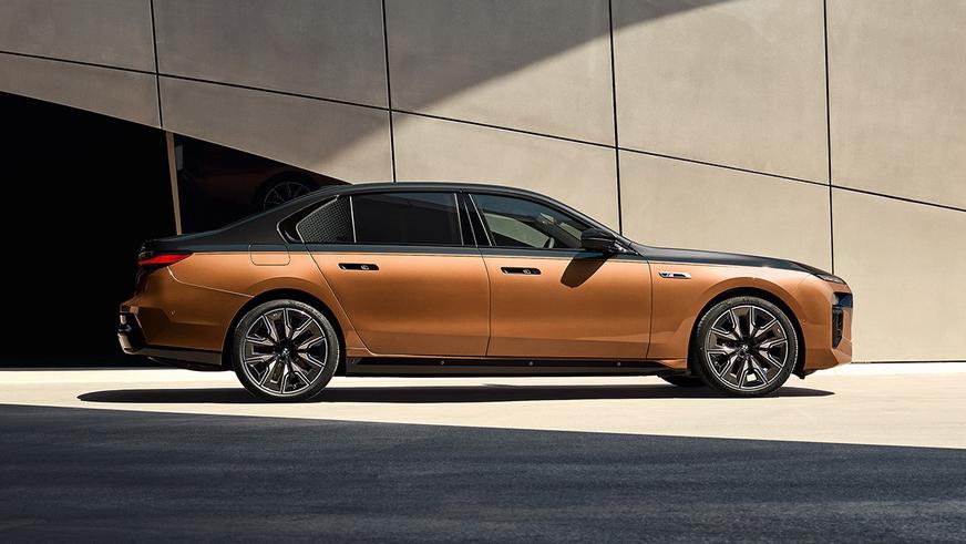 Электрическая BMW 7-й серии получила мощнейшую версию M70