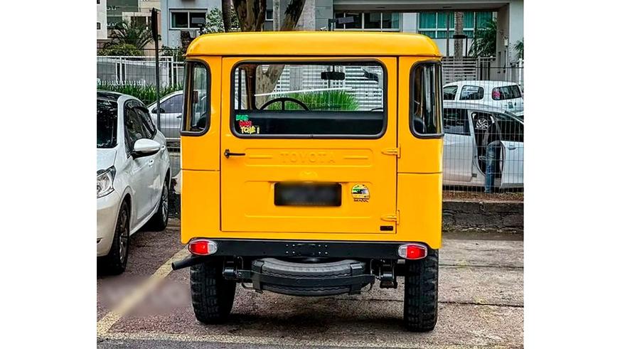 В продаже обнаружен Land Cruiser J40 со скромным пробегом