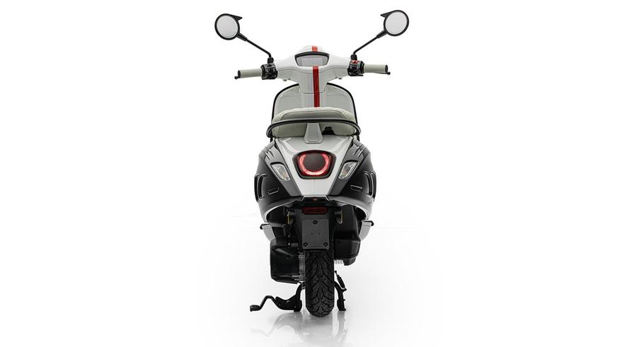 В каталоге Mansory появились и мопеды