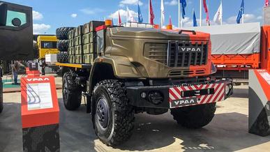 «Урал» автономды жүк көлігін көрсетті