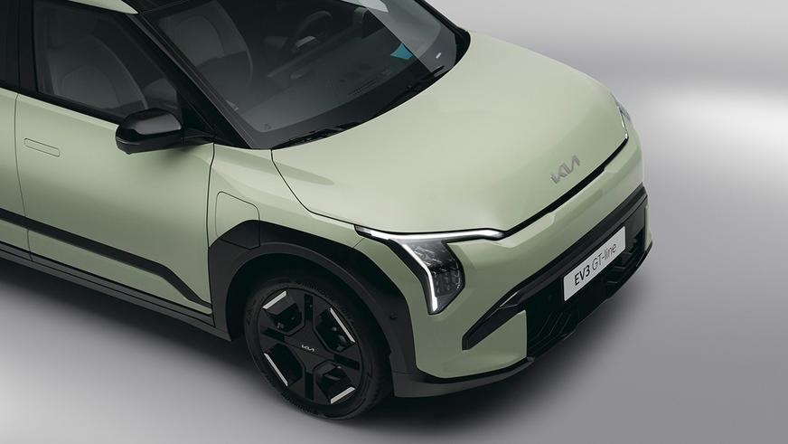 Kia показала недорогой батарейный паркетник EV3