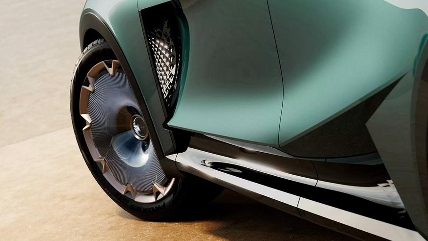 Lexus LS стал роскошным вэном с шестью колёсами