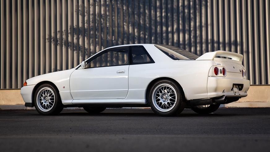 Редкий Nissan Skyline GT-R продают в США