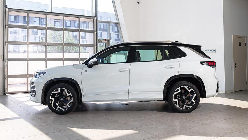 Volkswagen вернулся в Казахстан. Сколько стоят машины?