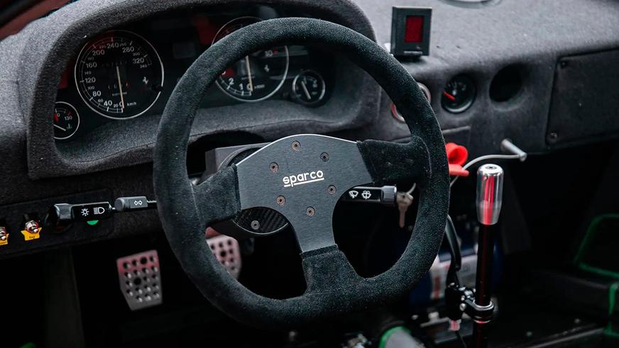Уникальную F40 продают недорого, но это не совсем Ferrari