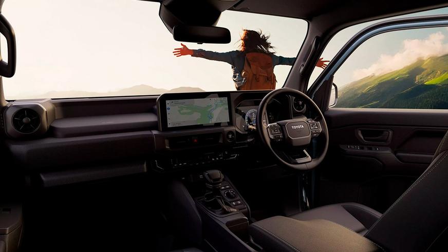 Toyota представила беби-крузер FJ