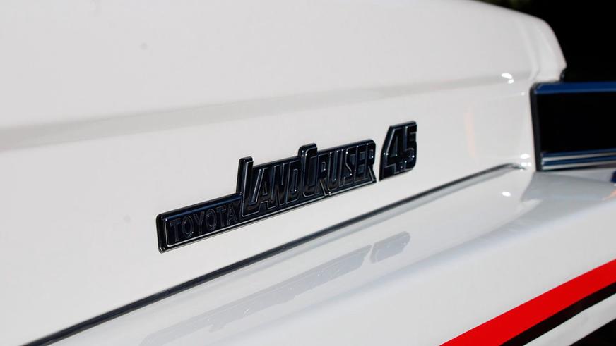 Пикап Land Cruiser c мизерным пробегом продали за 54.5 тысячи долларов