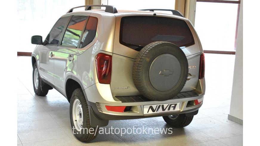 Такой могла стать Chevrolet Niva. Архивные фото