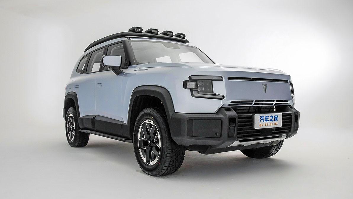 Дальнобойный кроссовер от Changan и Huawei вышел на рынок Китая