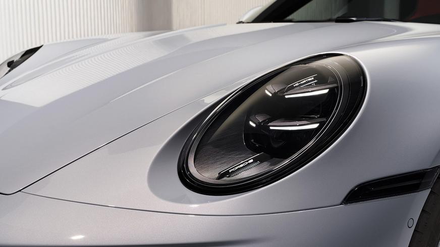 Porsche 911 Turbo S обновился и стал сверхмощным гибридом